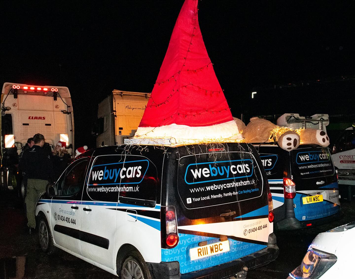Christmas Photos 2022, We buy cars, Hexham, North Tyne Truck Run - Image 7
