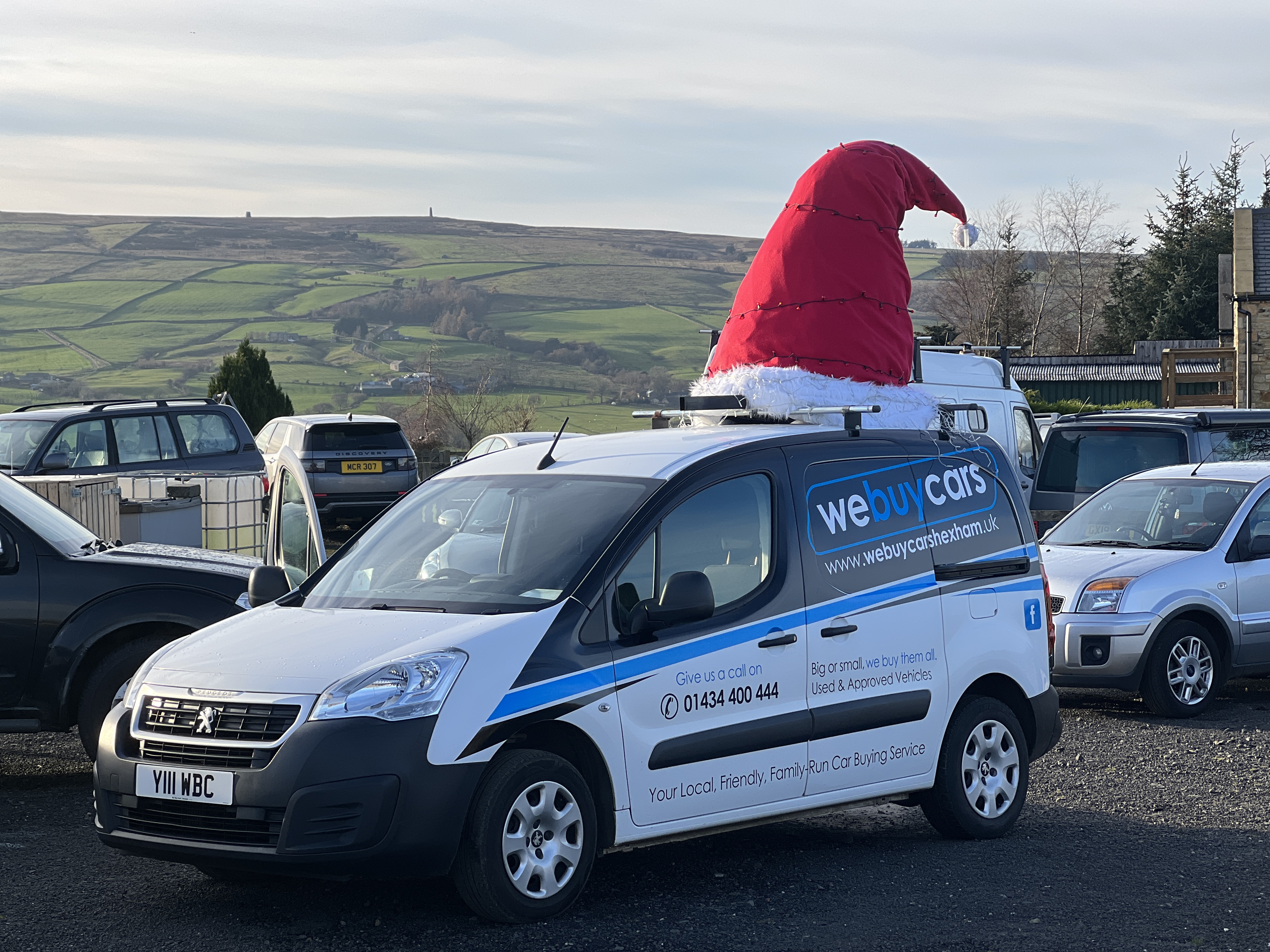 Christmas Photos 2022, We buy cars, Hexham, North Tyne Truck Run - Image 3
